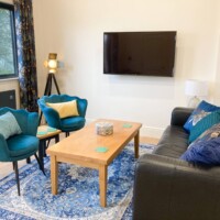 The office is finished - a lovely space to greet clients. You can tell Zena designed this bit.